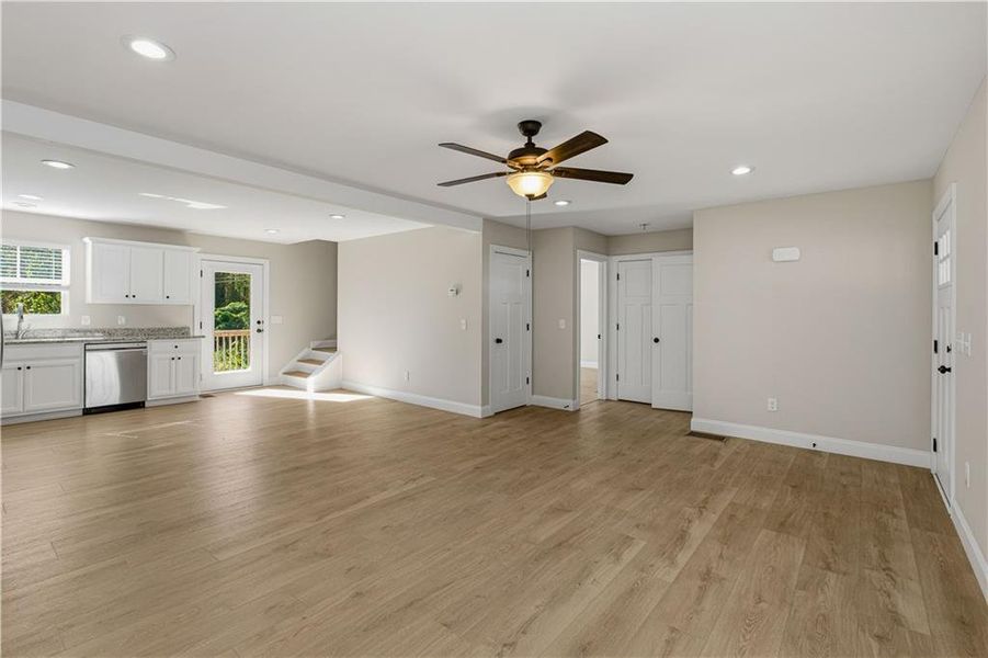 Spacious, unfurnished interior of a new home in , Dahlonega (Image 43).