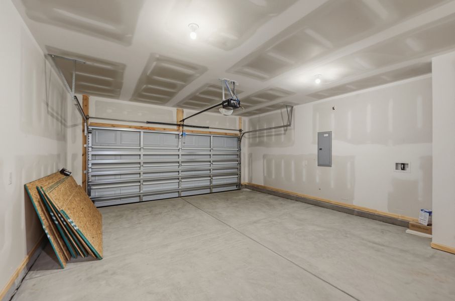 Representative unfurnished interior of a home built from the Bailey II by Great Southern Homes in Southbridge, Sumter (Image 95). Representative unfurnished interior of a home built from the Bailey II by Great Southern Homes in Southbridge, Sumter (Image 95).