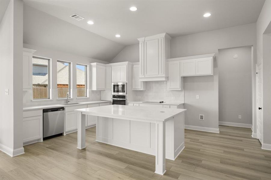 Furnished interior view inside a new home in The Retreat - Phase 1, Waxahachie (Image 6).