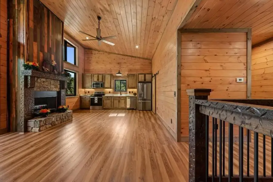 Community amenities in , Blue Ridge (Image 50).