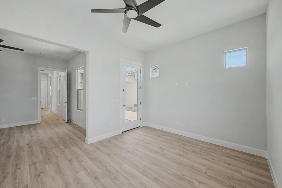 Spacious, unfurnished interior of a new home in Bellero Estates, Queen Creek (Image 29). Spacious, unfurnished interior of a new home in Bellero Estates, Queen Creek (Image 29).