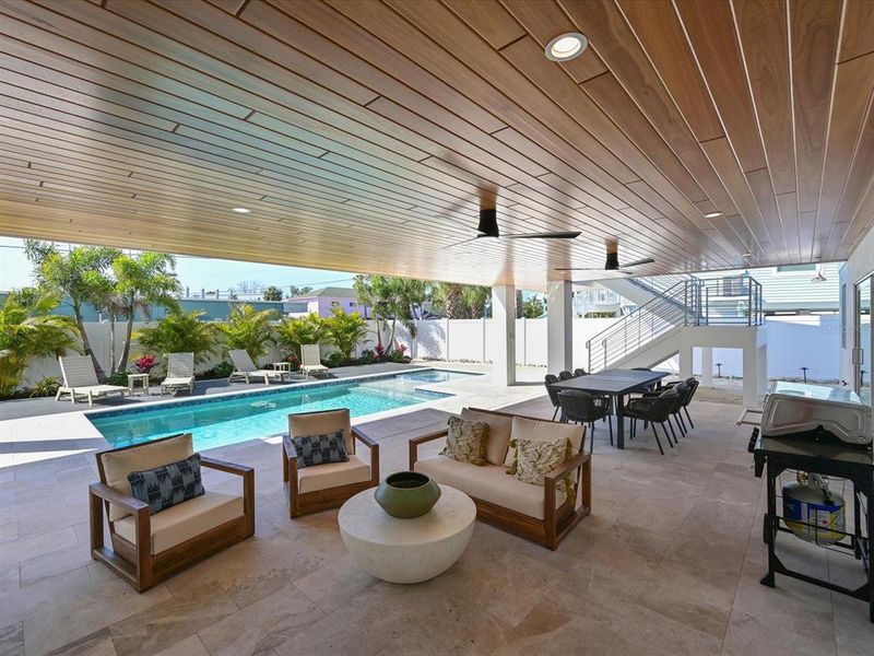 Community amenities in , Holmes Beach (Image 44).