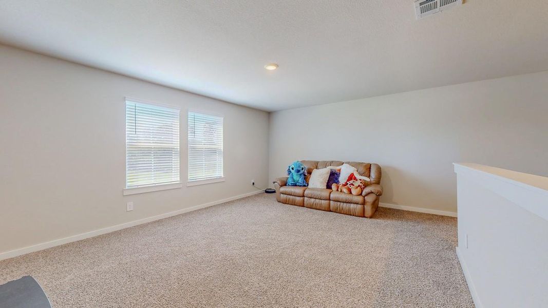 Spacious, unfurnished interior of a new home in , Beaumont (Image 22).