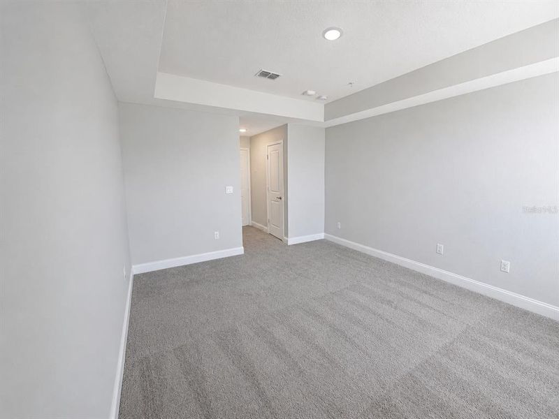 Spacious, unfurnished interior of a new home in Gatherings® of Lake Nona, Orlando (Image 12).