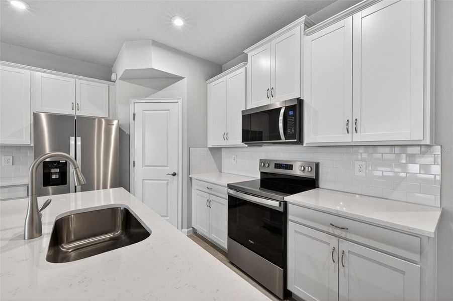Furnished interior view inside a new home in Crosswind Ranch, Parrish (Image 6).