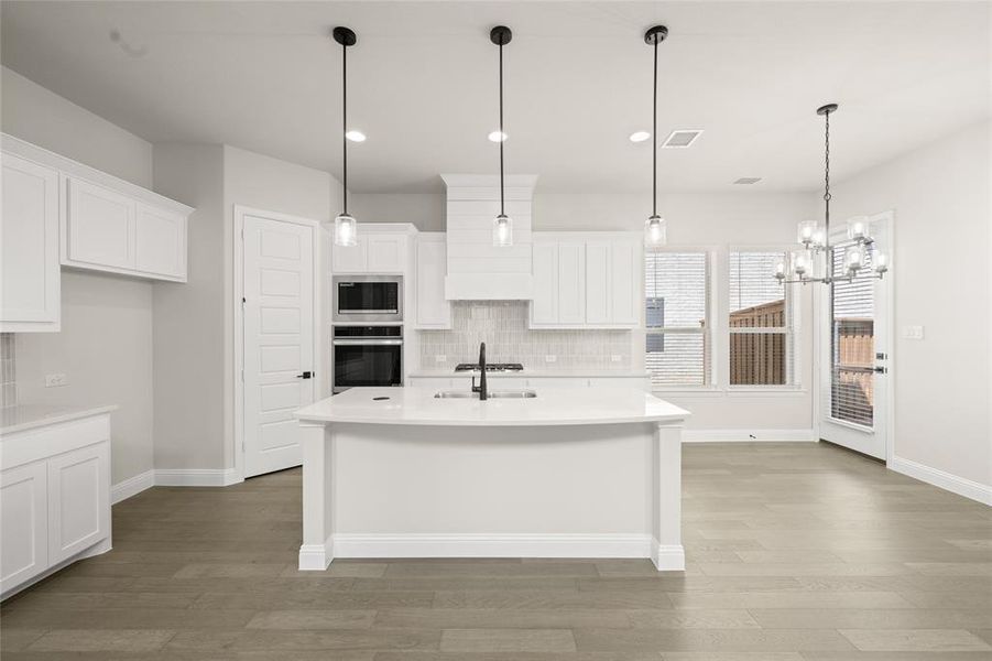 802 Whaley- Kitchen-1