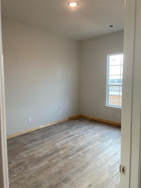 Spacious, unfurnished interior of a new home in Hillview Addition, Decatur (Image 11).