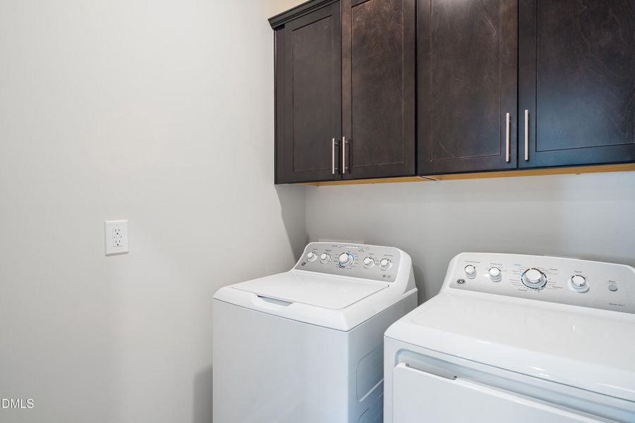 SUN_SutherlandStation_Pic_LandrumIII_Lau