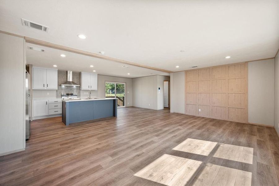 Spacious, unfurnished interior of a new home in , Corsicana (Image 15). Spacious, unfurnished interior of a new home in , Corsicana (Image 15).