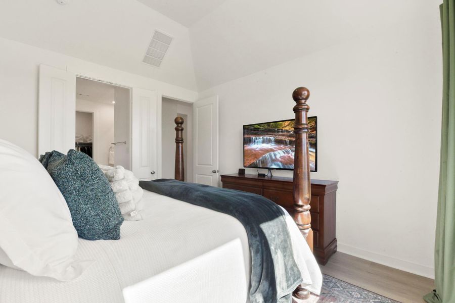 Furnished interior view inside a new home in Riceland: 42ft. lots, Mont Belvieu (Image 29).