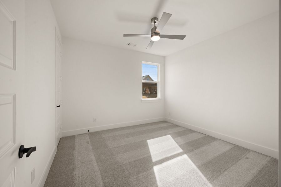 Spacious, unfurnished interior of a new home in Settlers Glen, New Fairview (Image 36). Spacious, unfurnished interior of a new home in Settlers Glen, New Fairview (Image 36).