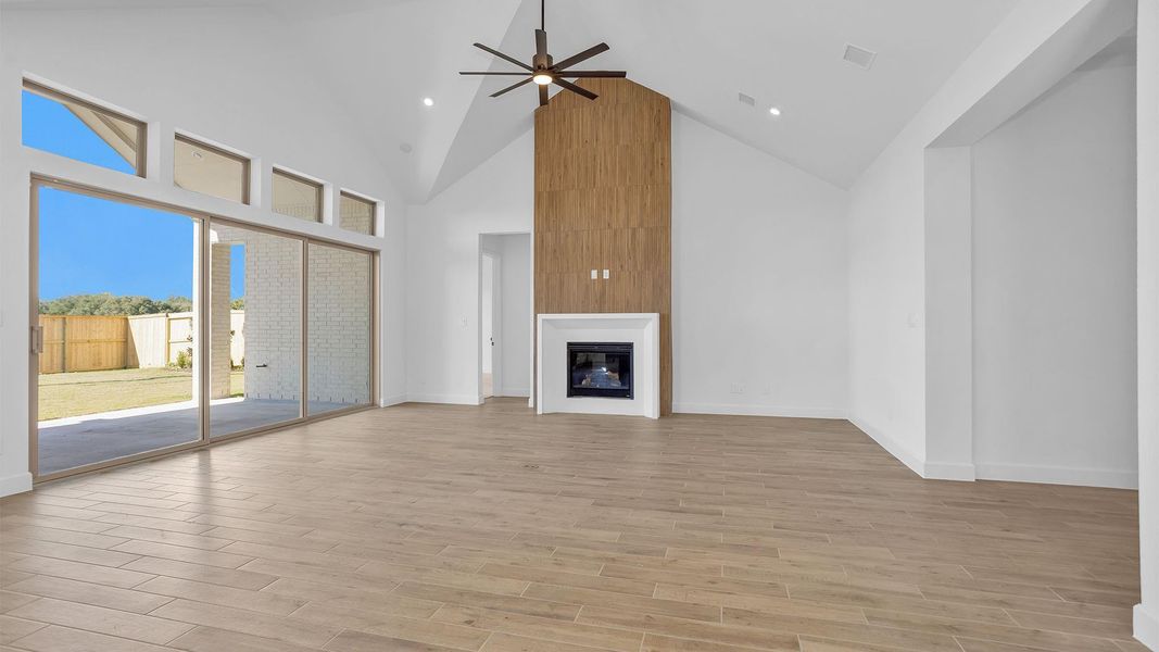 Spacious, unfurnished interior of a new home in Jordan Ranch, Fulshear (Image 13).