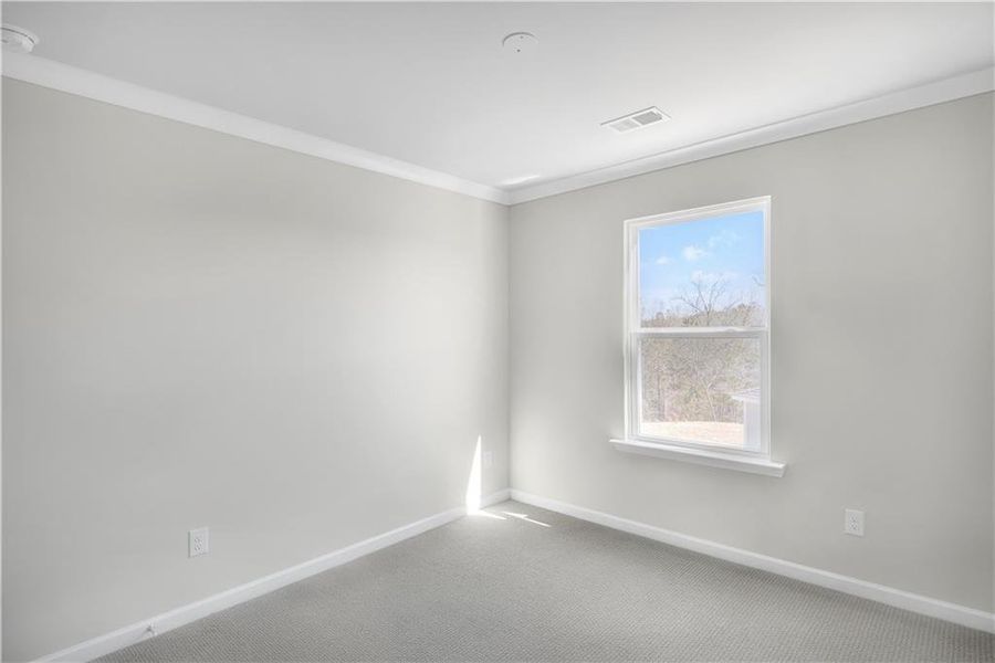 Spacious, unfurnished interior of a new home in Enclave at Parkway Village, Fairburn (Image 10).