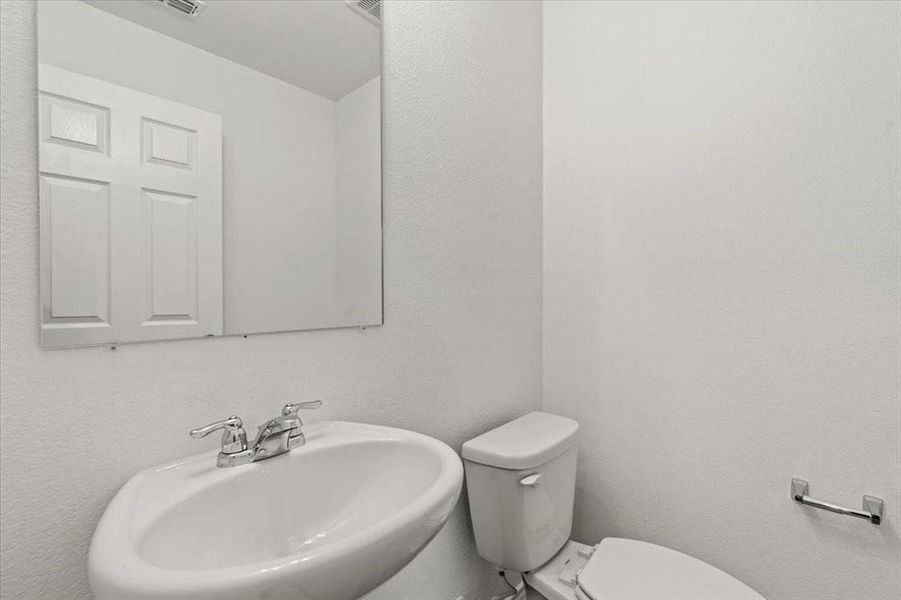 Furnished interior view inside a new home in Lake Meadow, Princeton (Image 11).