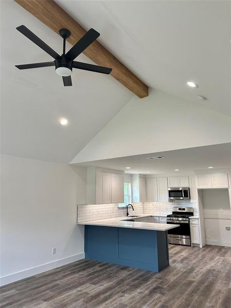 example photo example photo