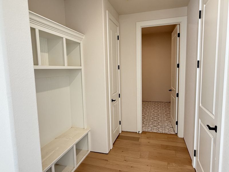 Spacious, unfurnished interior of a new home in Aledo Heights - Aledo ISD, Aledo (Image 14).