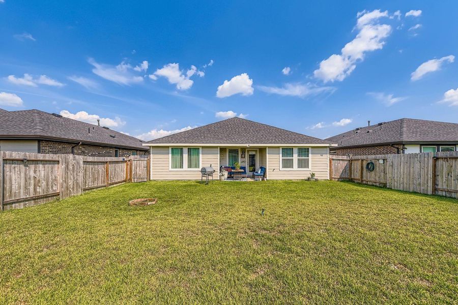 Front exterior of a new home in , Katy, TX, highlighting curb appeal (Image 22). Front exterior of a new home in , Katy, TX, highlighting curb appeal (Image 22).