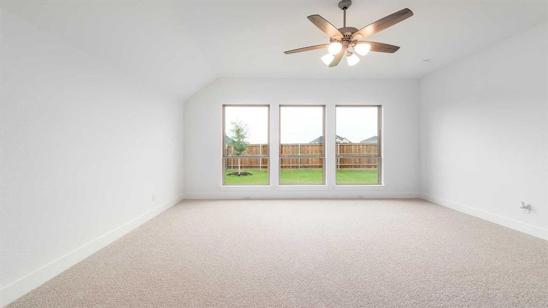 Spacious, unfurnished interior of a new home in Myrtle Creek 60', Waxahachie (Image 22).