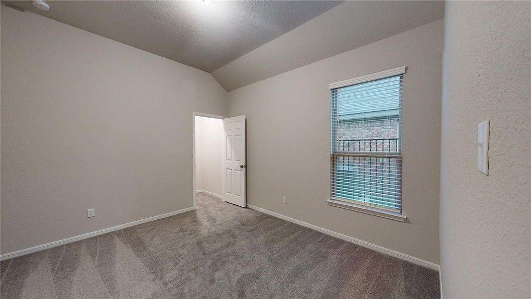 Spacious, unfurnished interior of a new home in River Ranch, Dayton (Image 24).