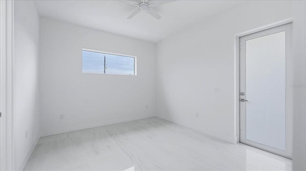 Spacious, unfurnished interior of a new home in , Port Charlotte (Image 35).