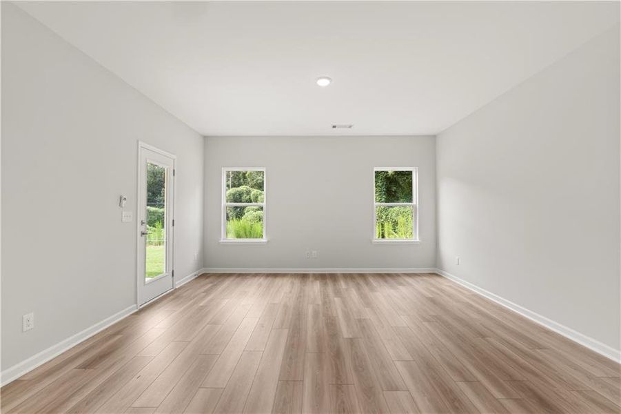 Spacious, unfurnished interior of a new home in Cedar Farms, Winder (Image 22).
