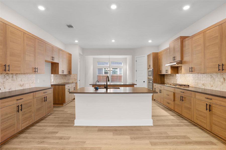 REPRESENTATIVE OF FLOOR PLAN ONLY
