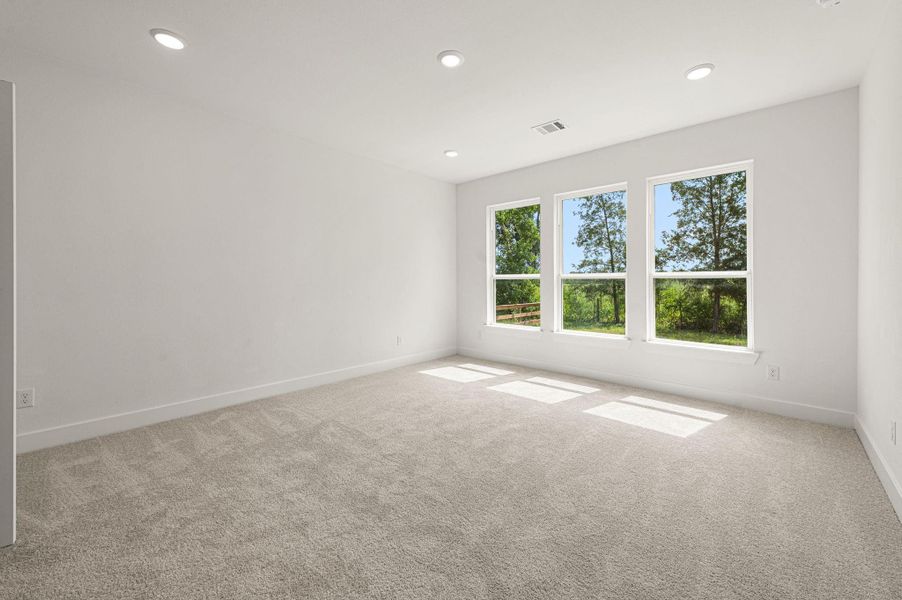 Large master bedroom #3