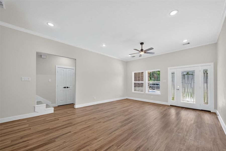 Spacious, unfurnished interior of a new home in , Crosby (Image 10).