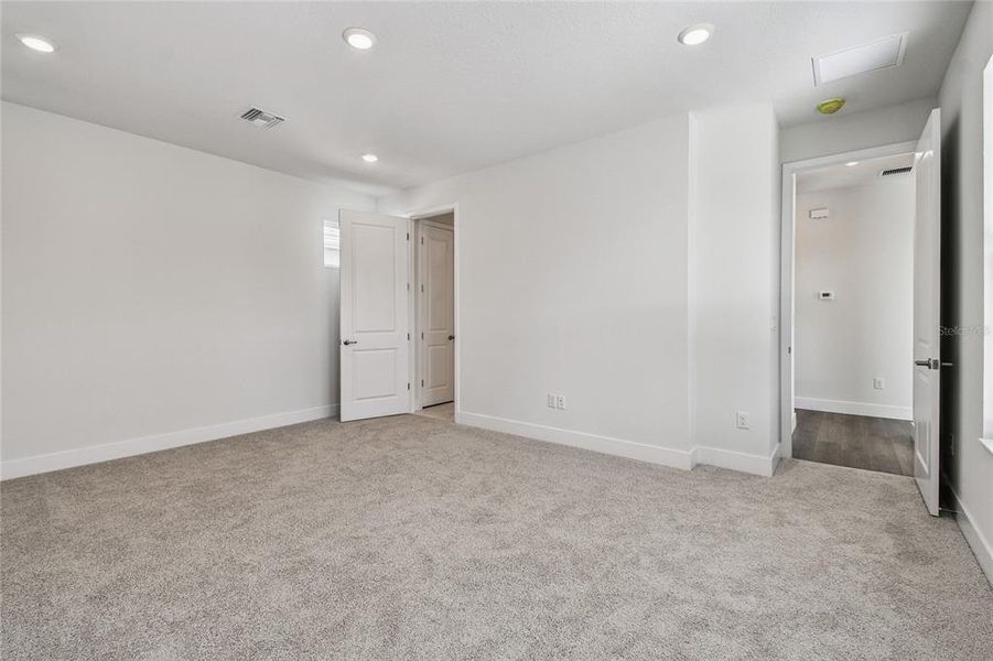 Spacious, unfurnished interior of a new home in Vistera of Venice – Cottage Series, Nokomis (Image 25).