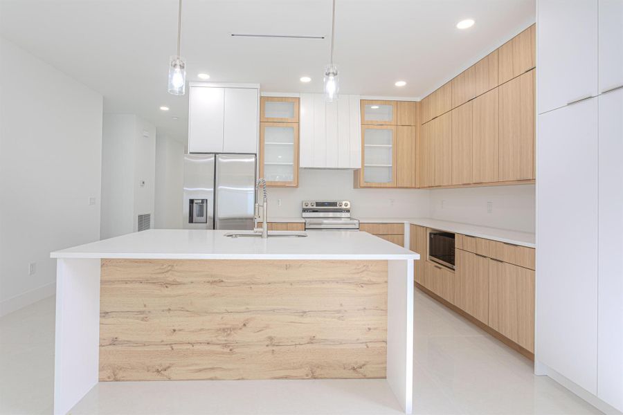 Image 35 of a home in .