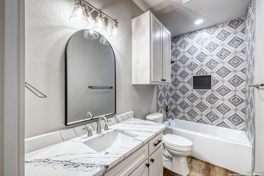 Image 29 of a home in .