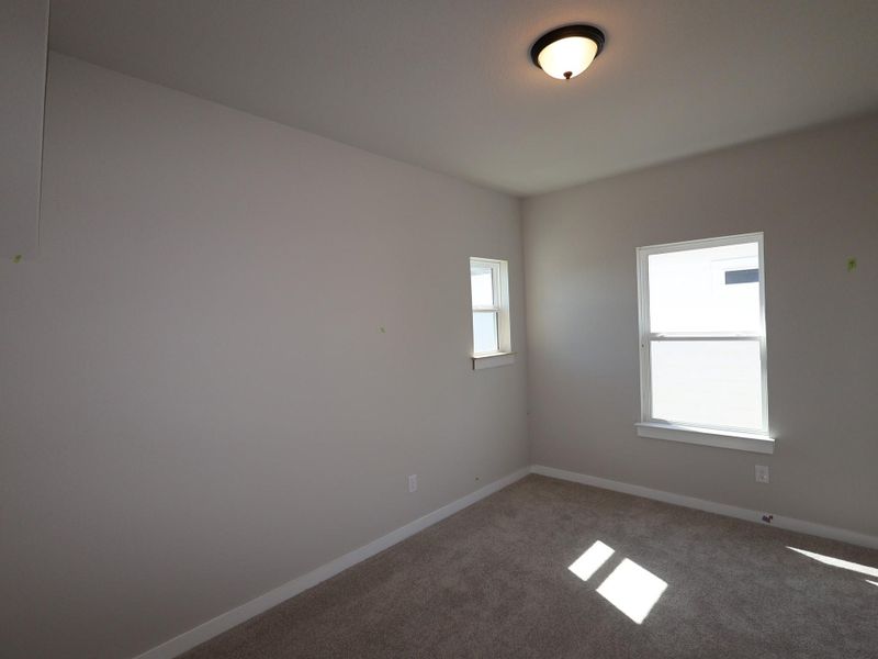 Spacious, unfurnished interior of a new home in Heritage, Dripping Springs (Image 12).