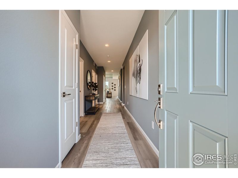 WIDE WELCOMING OPEN HALL/FOYER