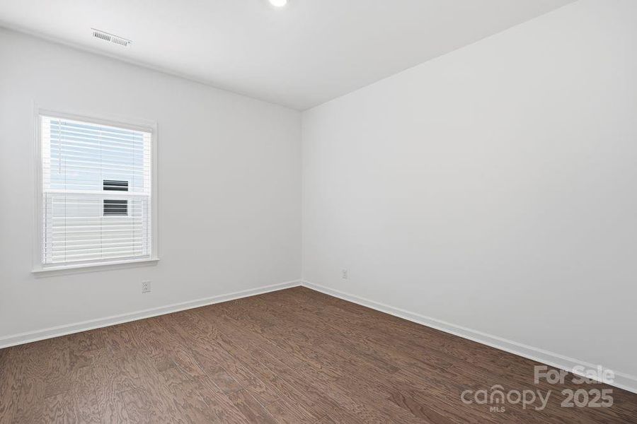 154 Nicholson Lane ~ Ready Now!