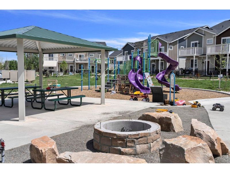 Community amenities in , Longmont (Image 31).