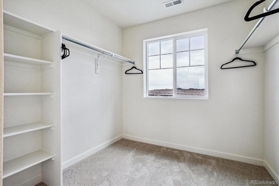 Spacious, unfurnished interior of a new home in Ridge at Johnstown, Johnstown (Image 18).