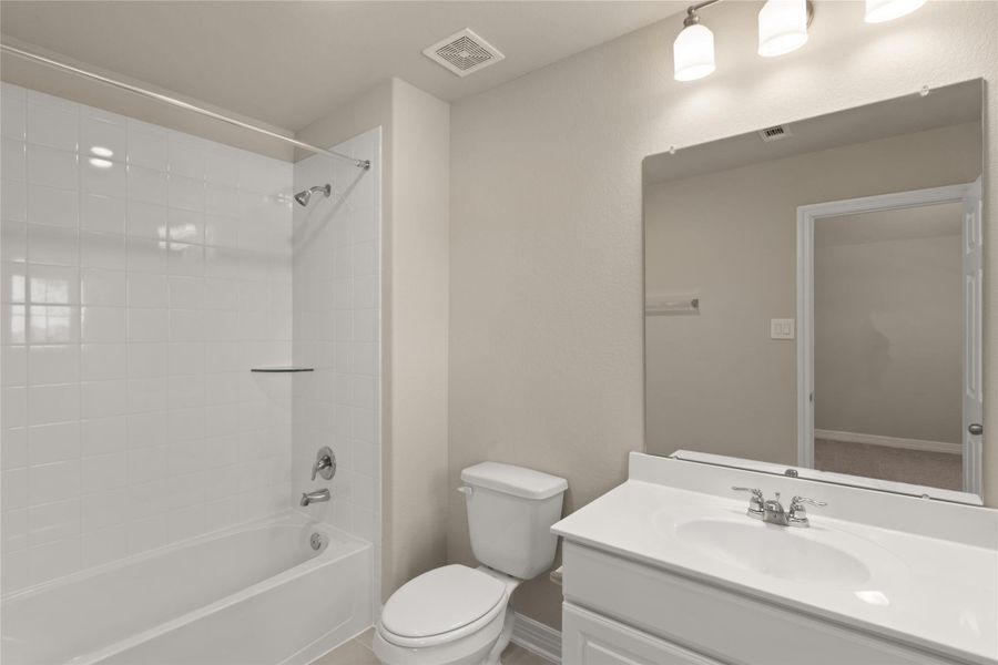 Note: Sample product photo. Actual exterior and interior selections may vary by homesite. Photo may be virtually staged