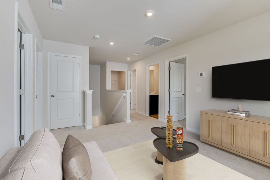 Upper Flex Room