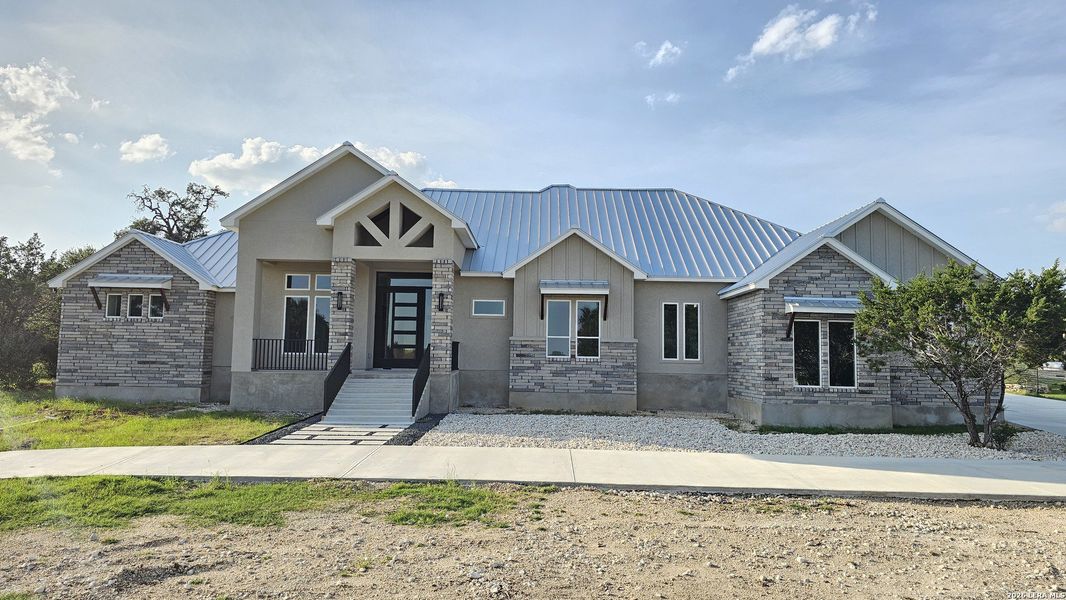 Front exterior of a new home in , New Braunfels, TX, highlighting curb appeal (Image 33).
