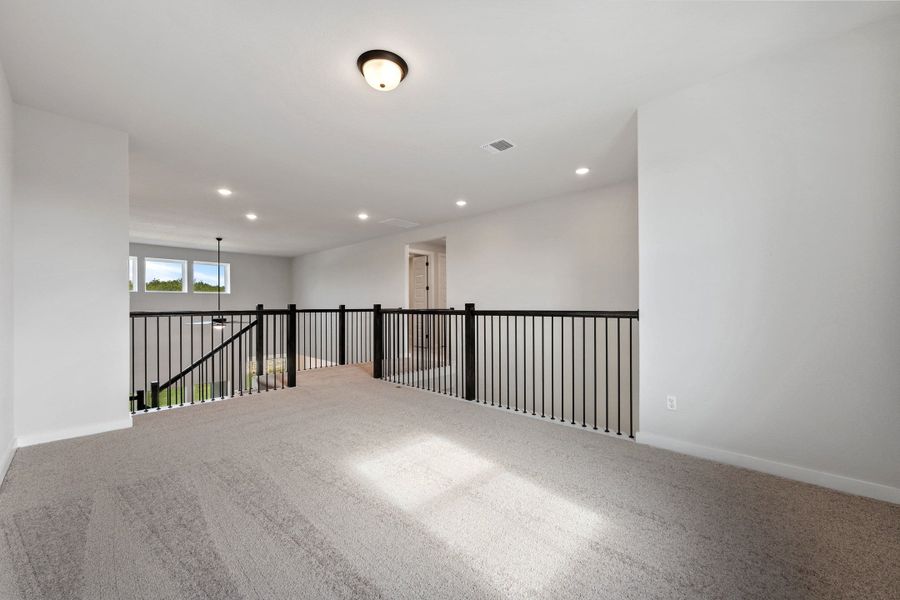 Spacious, unfurnished interior of a new home in Lagos Reserve, Manor (Image 48). Spacious, unfurnished interior of a new home in Lagos Reserve, Manor (Image 48).