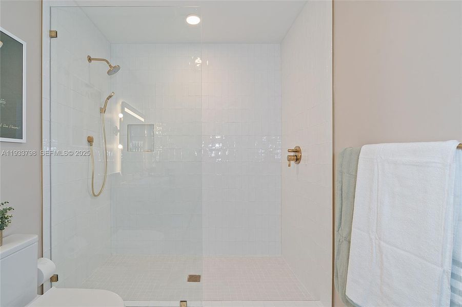 Image 56 of a home in .