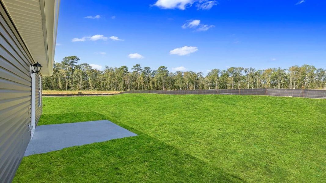 Exterior details and patio area of a home in Tyger Pines, Moore (Image 24).