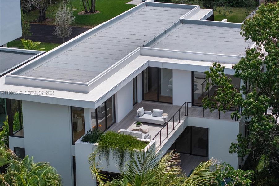 Image 47 of a home in .