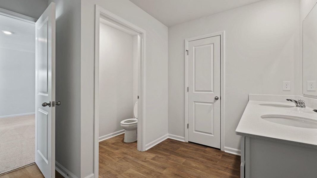 Spacious, unfurnished interior of a new home in Huggins Hill, Manning (Image 12).