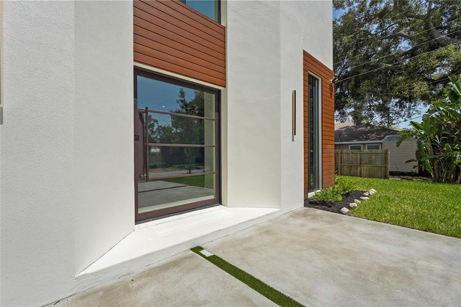 Exterior details and patio area of a home in , Sarasota (Image 39).