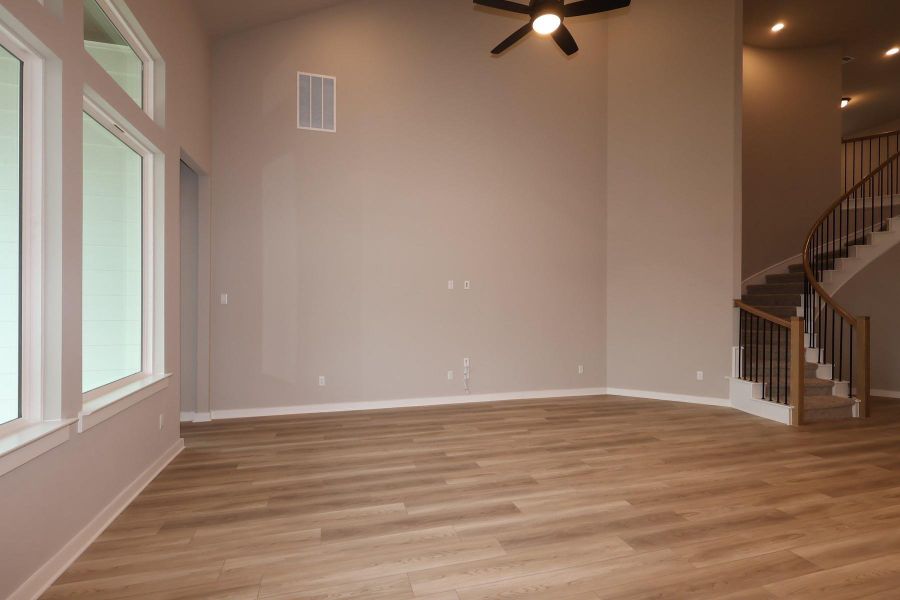 Spacious, unfurnished interior of a new home in Park Central, Georgetown (Image 9).