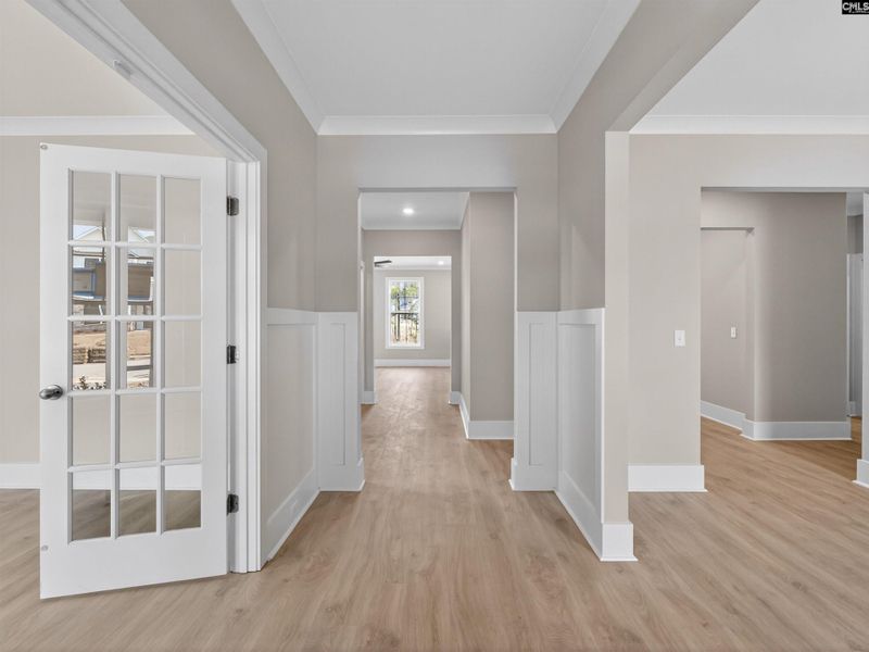 Spacious, unfurnished interior of a new home in Collins Cove, Chapin (Image 15).