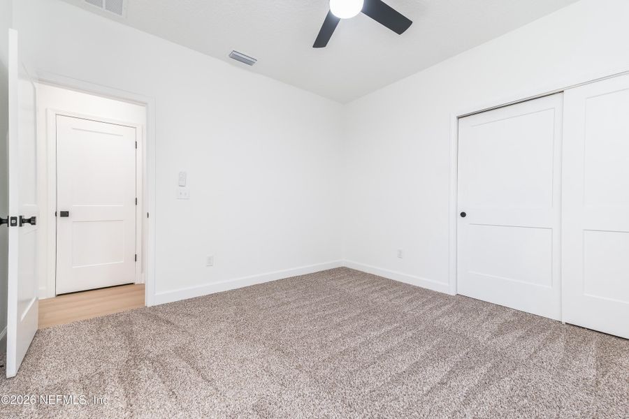 Spacious, unfurnished interior of a new home in , Keystone Heights (Image 11).