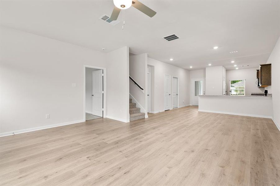 Spacious, unfurnished interior of a new home in Creekside Estates, Terrell (Image 5).