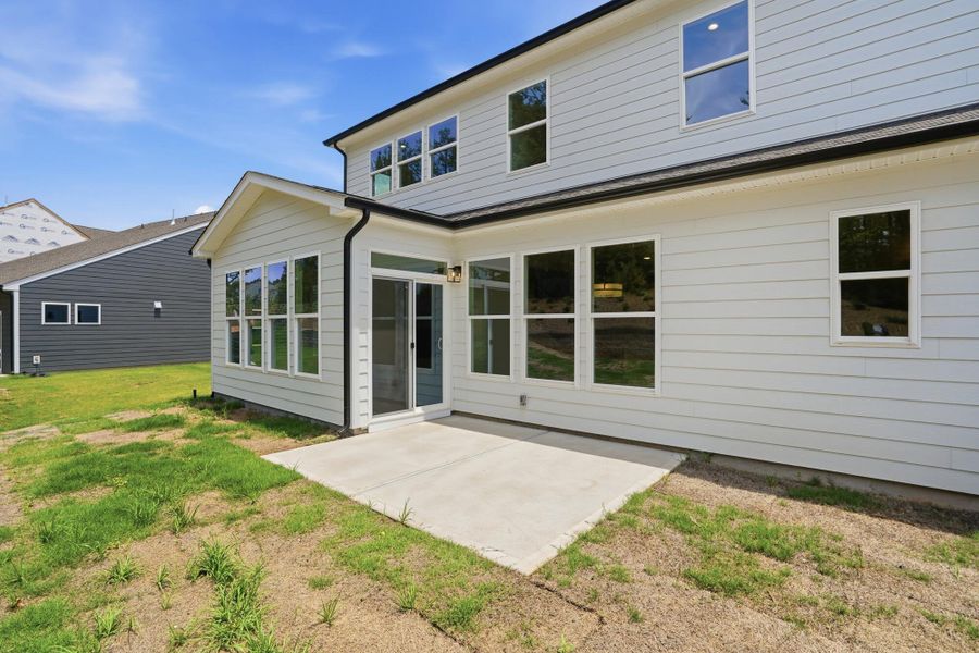 Exterior details and patio area of a home in Rone Creek, Waxhaw (Image 18).